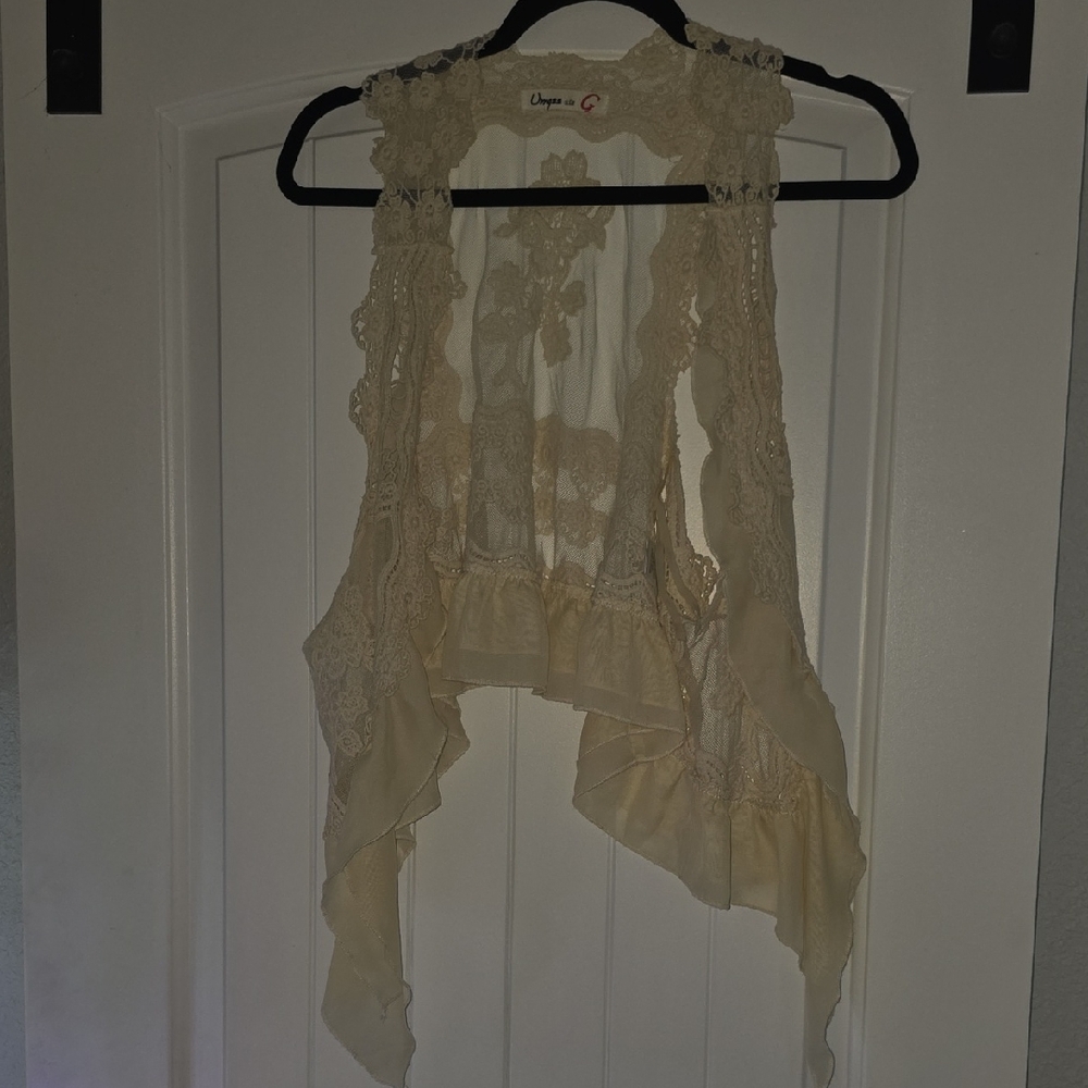 Umgee Beige Lace Sleeveless Tunic